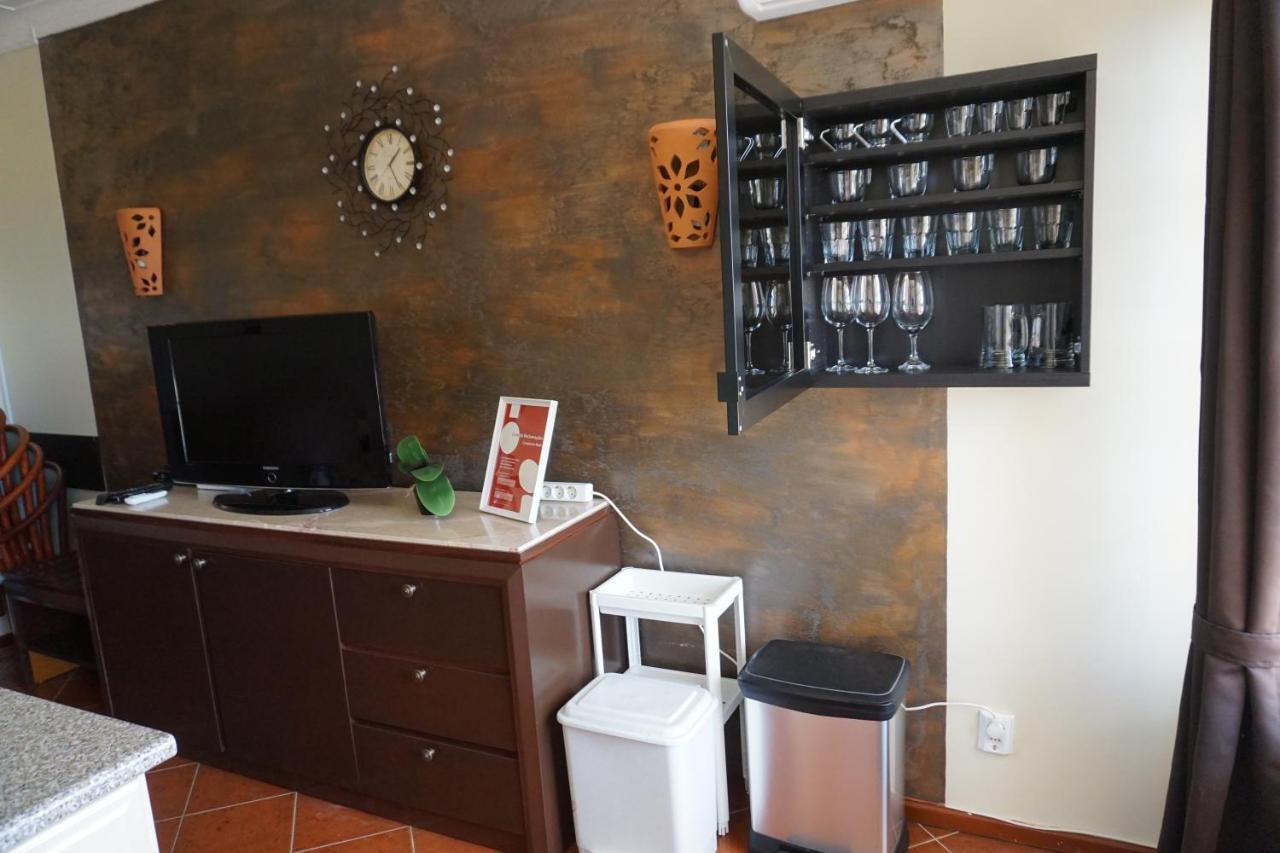Vau Seaview Apartment Портиман Екстериор снимка